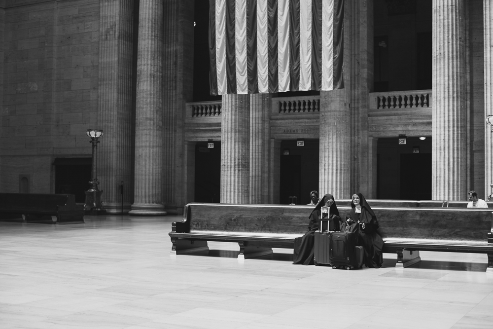 chicago nuns union station bw